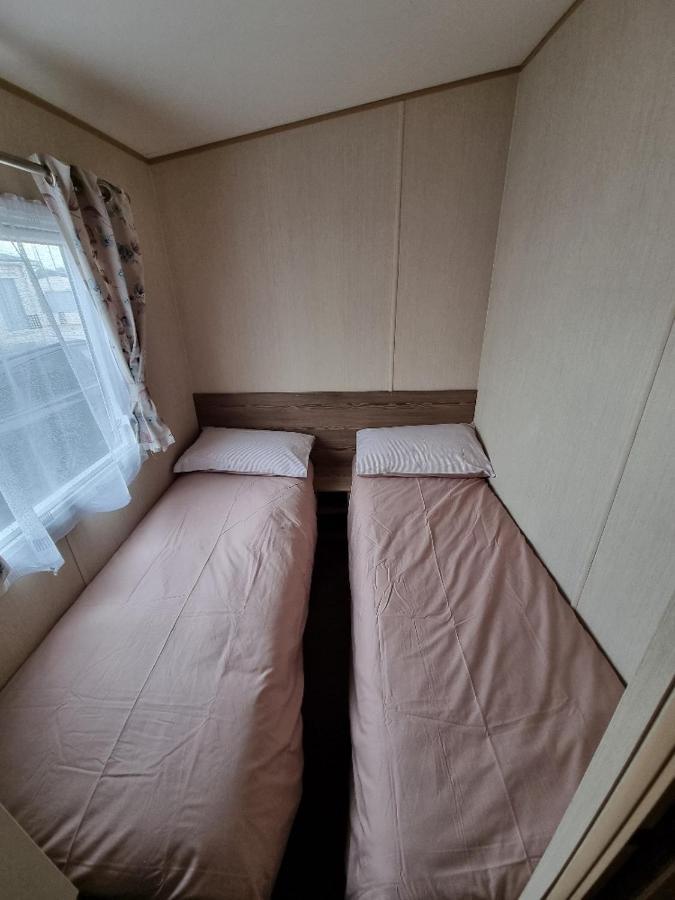 Willow-Static Caravan On Holiday Park Near Margate, Kent Hotel Birchington-on-Sea ภายนอก รูปภาพ